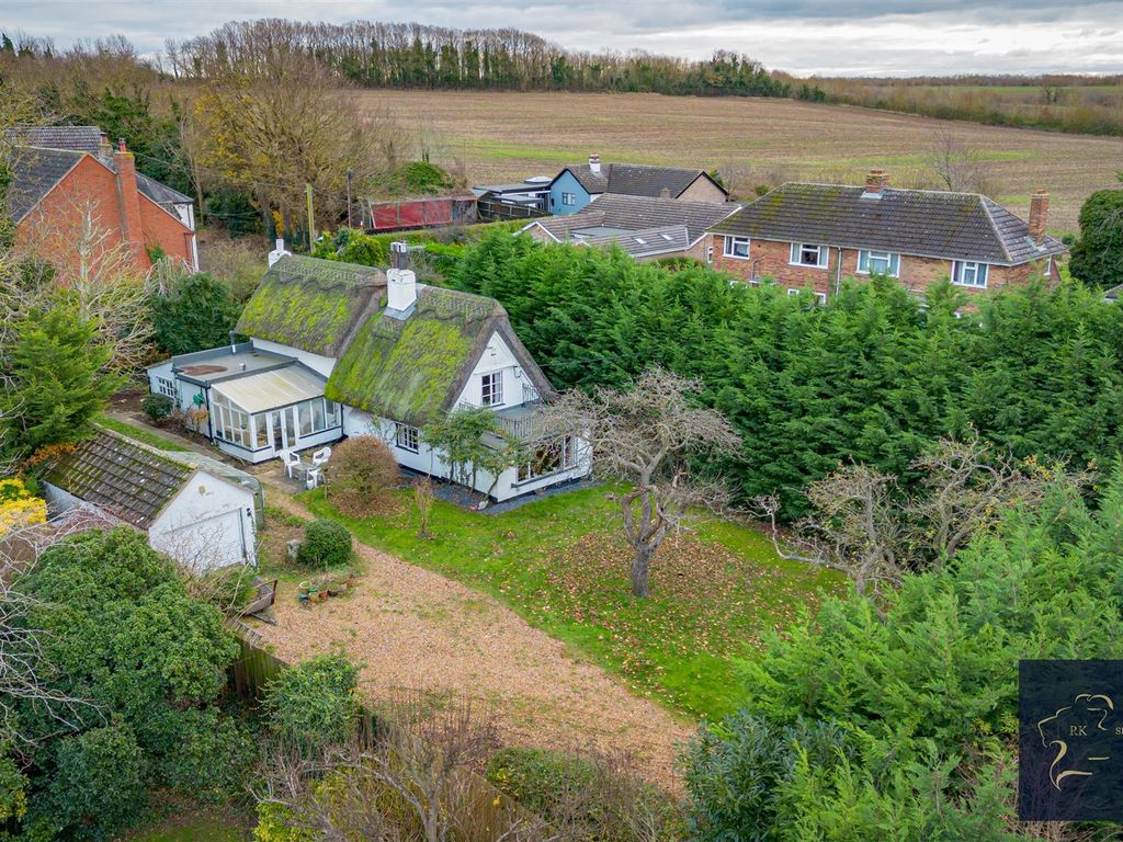 2 bed cottage for sale in Pilgrim Cottage, London Lane, Great Paxton PE19, £500,000 Zoopla