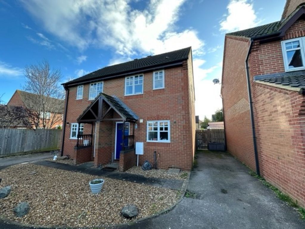 2 bed semidetached house for sale in Evenlode Drive, Didcot OX11, £