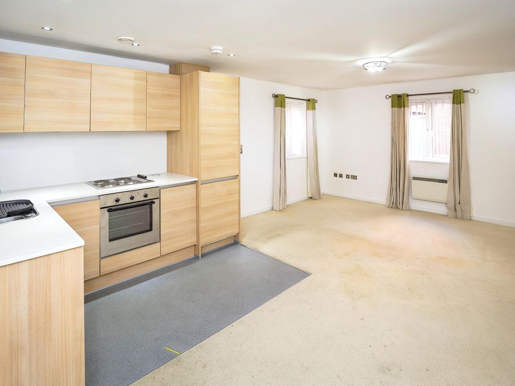 2 bed flat for sale in Russell Street, Chester CH3 Zoopla