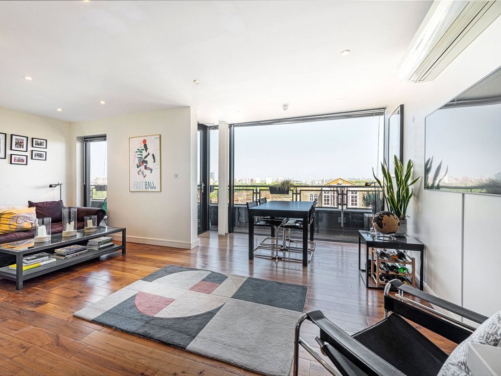 2 bed flat for sale in Lavender Hill, London SW11 Zoopla