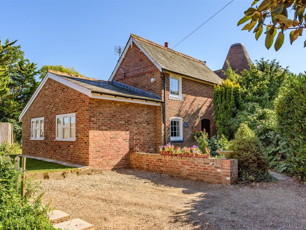 3 bed detached house for sale in Durlock Road, Ash, Canterbury CT3, £460,000 Zoopla