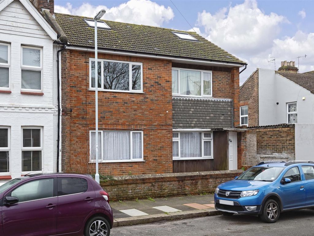 2 bed flat for sale in St. Anselms Road, Worthing BN14, £260,000 Zoopla