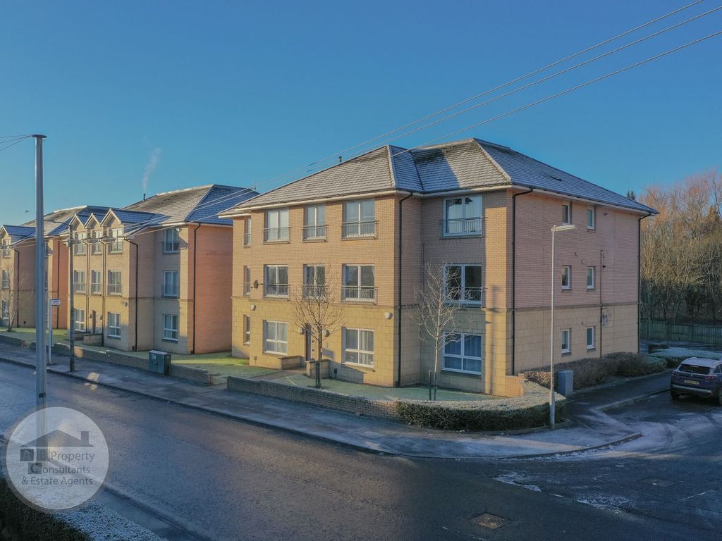 2 bed flat for sale in Carmyle Avenue, Mount Vernon, Glasgow G32, £
