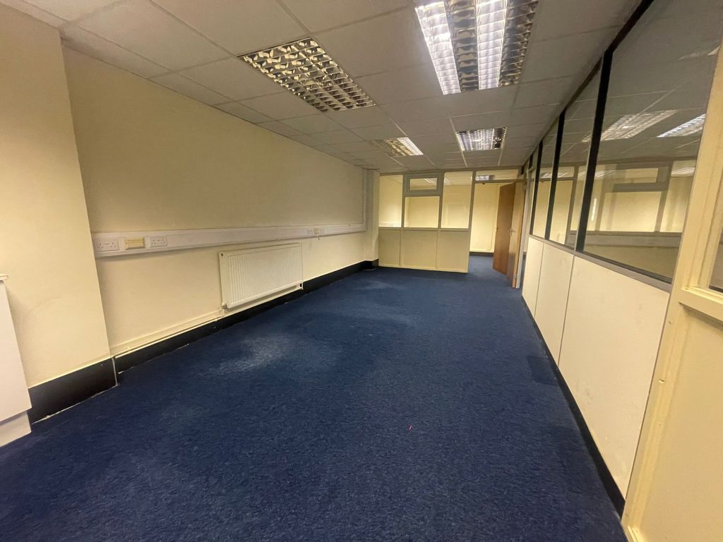 Office to let in Business Village, Slough, Berkshire SL2 Zoopla