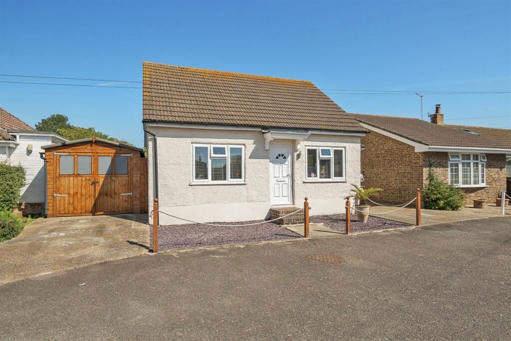 2 bed bungalow for sale in Wick Close, Bognor Regis PO22, £260,000 Zoopla