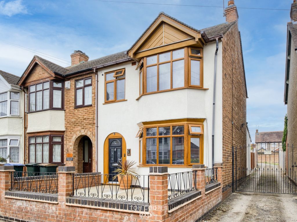 4 bed end terrace house for sale in Farren Road, Wyken, Coventry CV2