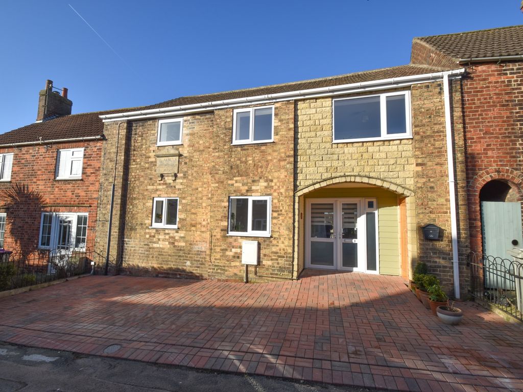 4 bed terraced house for sale in Newtown, Spilsby PE23 Zoopla