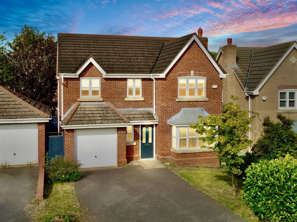 4 bed detached house for sale in Langford Gardens, Grantham NG31, £