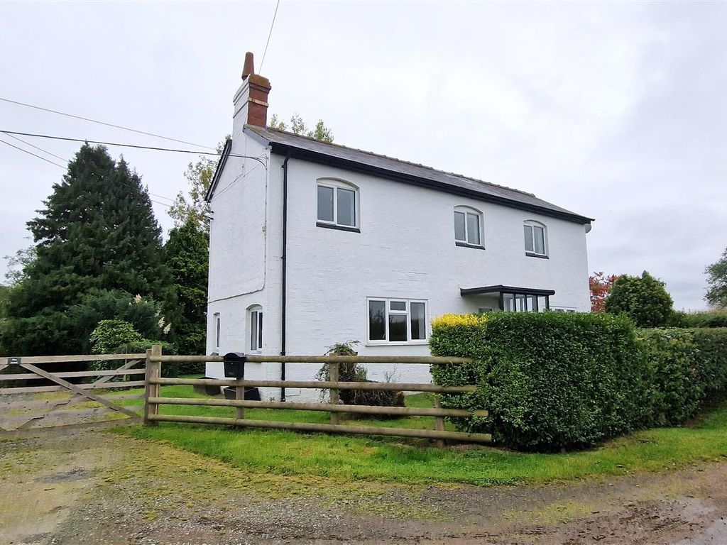 3 bed property to rent in Canon Bridge, Madley, Hereford HR2, £1,395
