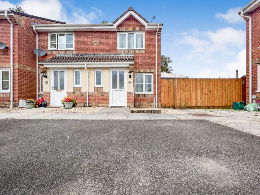 2 bed end terrace house for sale in Golwg Yr Eglwys, Pontarddulais