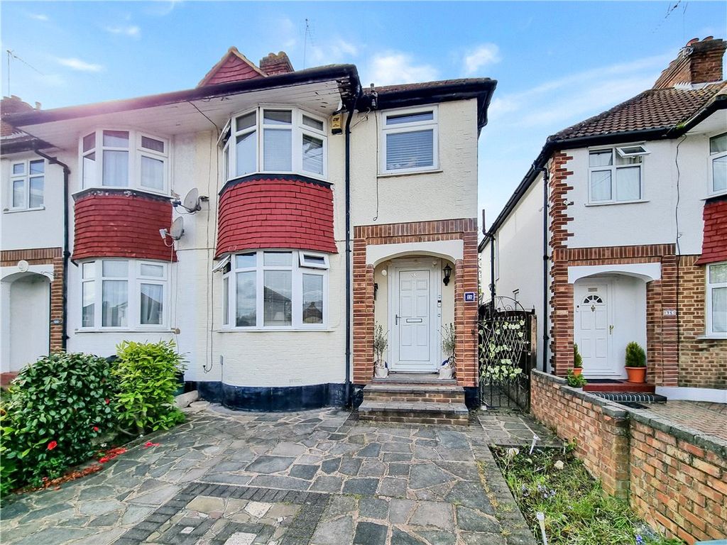 3 bed end terrace house for sale in Brookmead Way, Orpington, Kent BR5