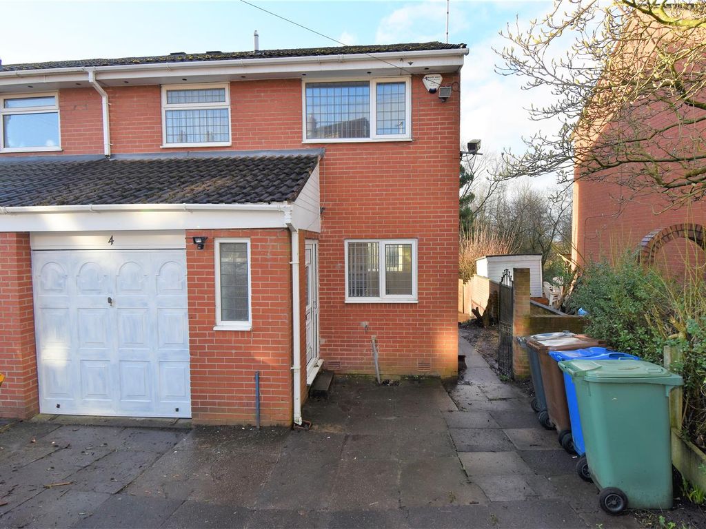 3 bed semidetached house to rent in Unsworth Avenue, Tyldesley