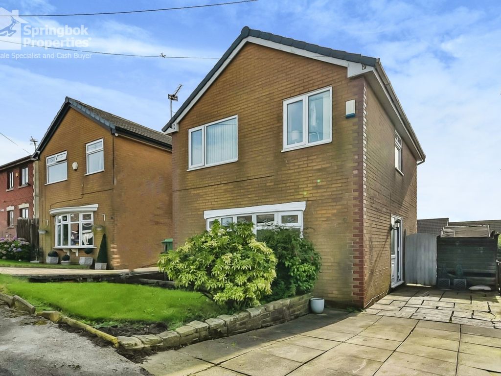 3 bed detached house for sale in Locking Gate Rise, Oldham, Lancashire OL4, £245,000 Zoopla