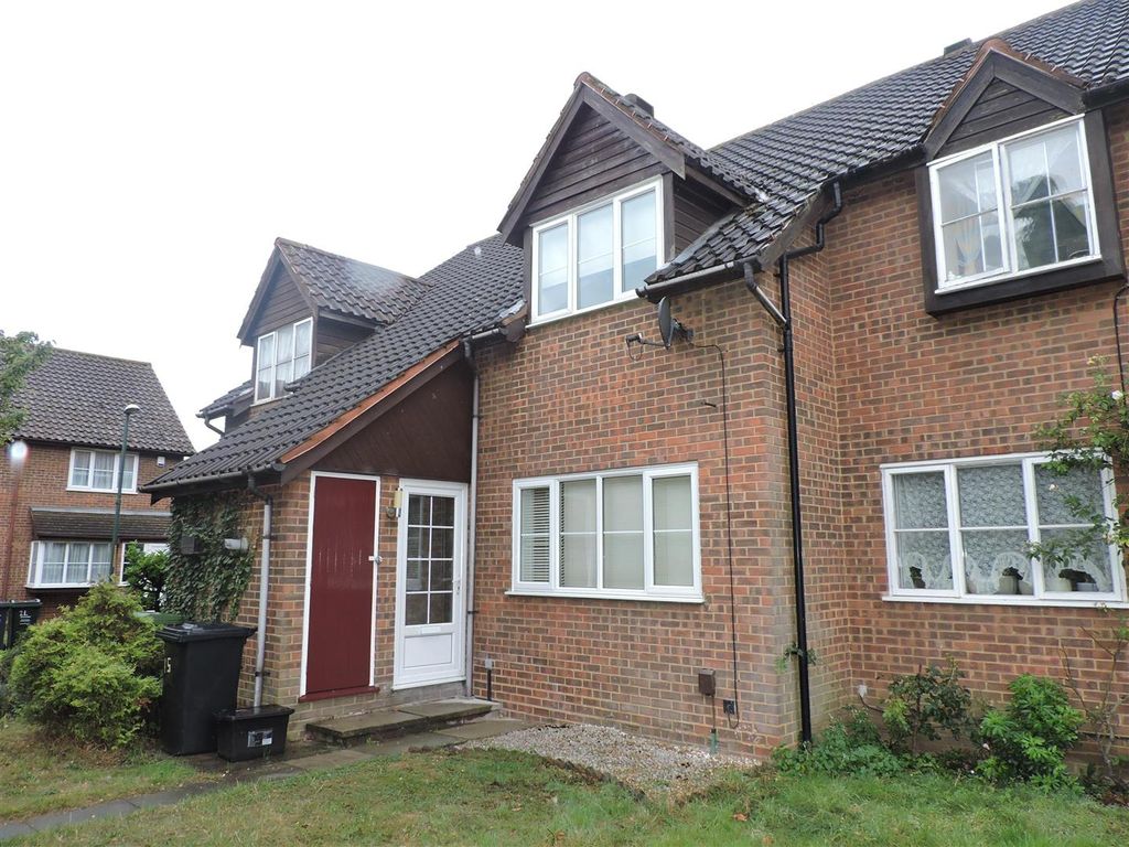1 bed terraced house to rent in Herald Walk, Dartford, Kent DA1, £1,100 pcm Zoopla