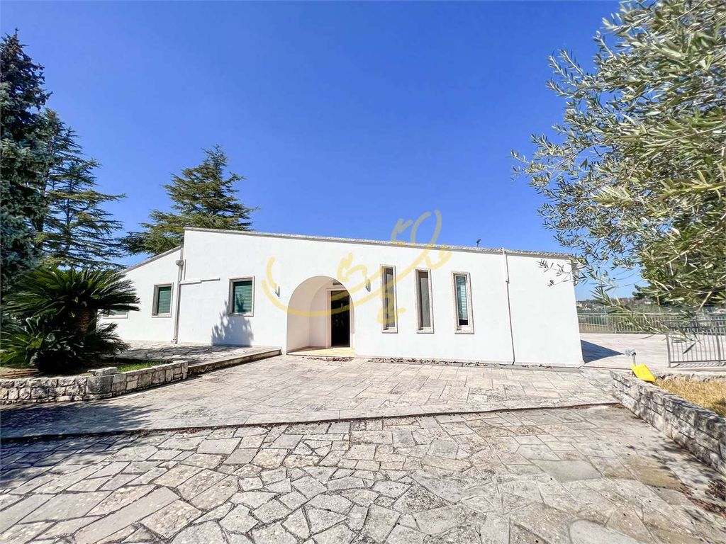 Property for sale in Martina Franca, Puglia, 74015, Italy Zoopla