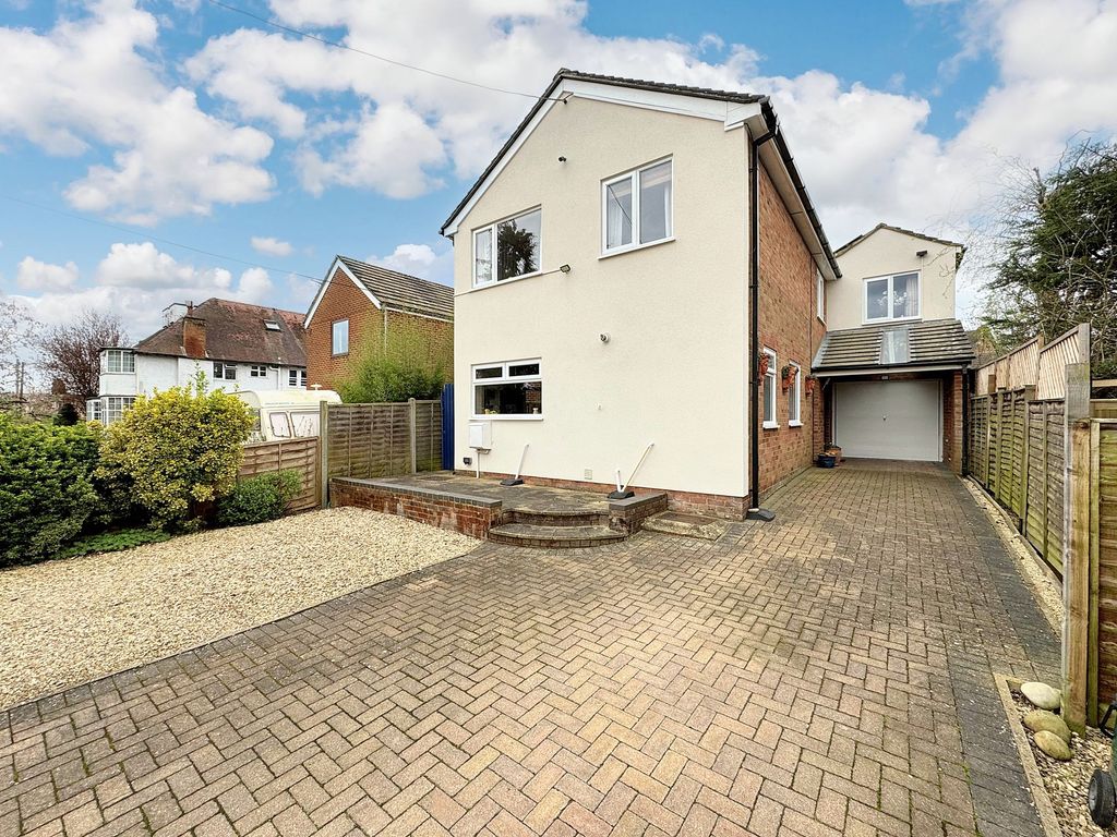 5 bed detached house for sale in Kennington Road, Kennington OX1, £