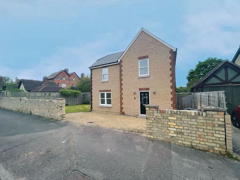 4 bed detached house to rent in Gower Road, Royston SG8 Zoopla