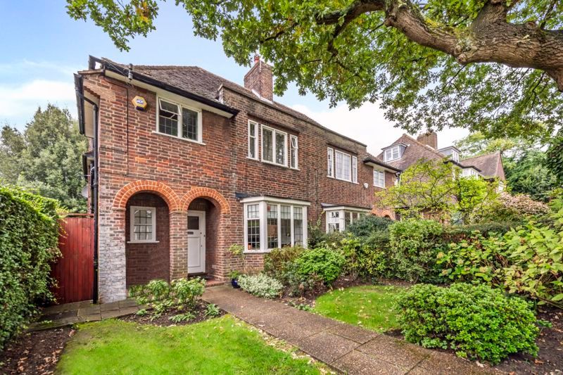 Gurney Drive, Hampstead Garden Suburb N2
