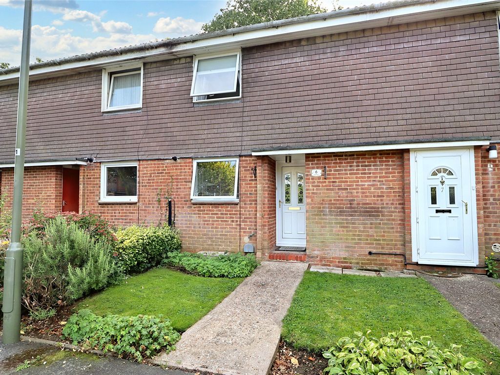 2 bed terraced house for sale in Woking, Surrey GU21, £375,000 Zoopla