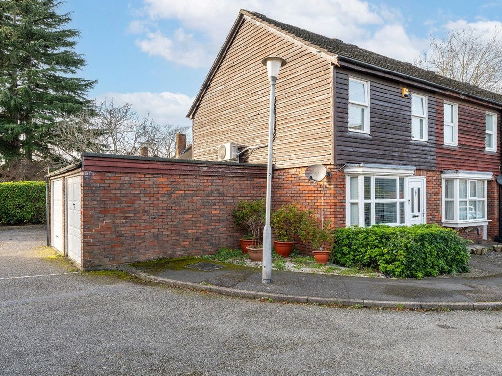 2 bed end terrace house for sale in Village Row, Sutton, Surrey SM2, £