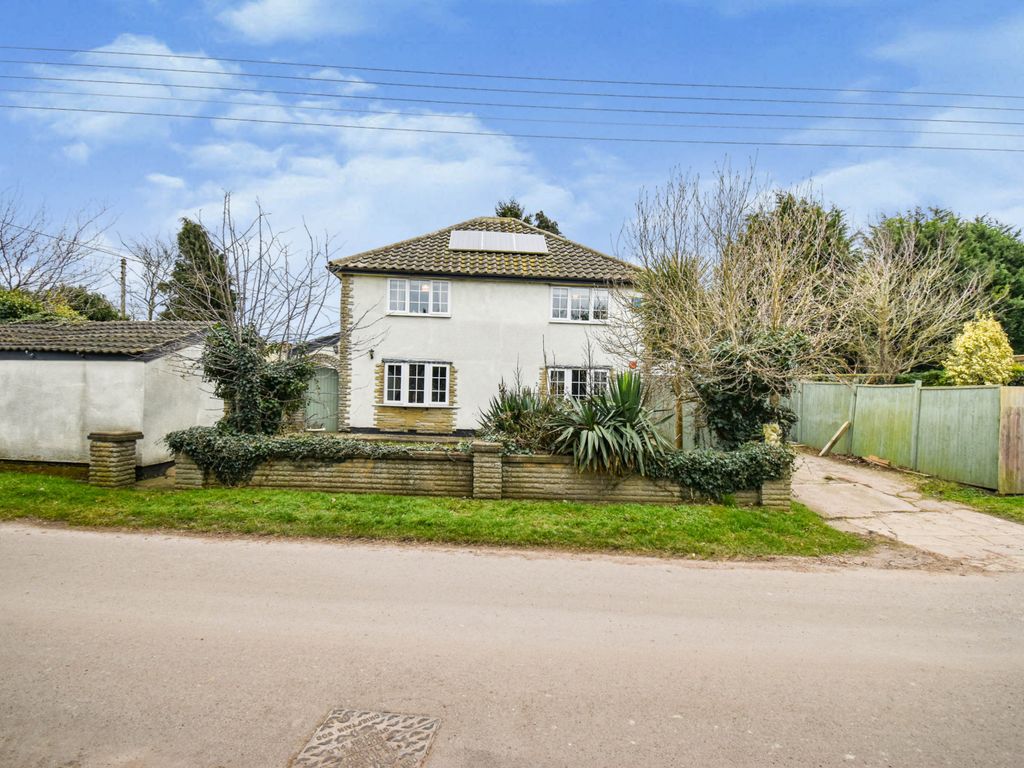 3 bed detached house for sale in Jericho Lane, East Halton, Immingham