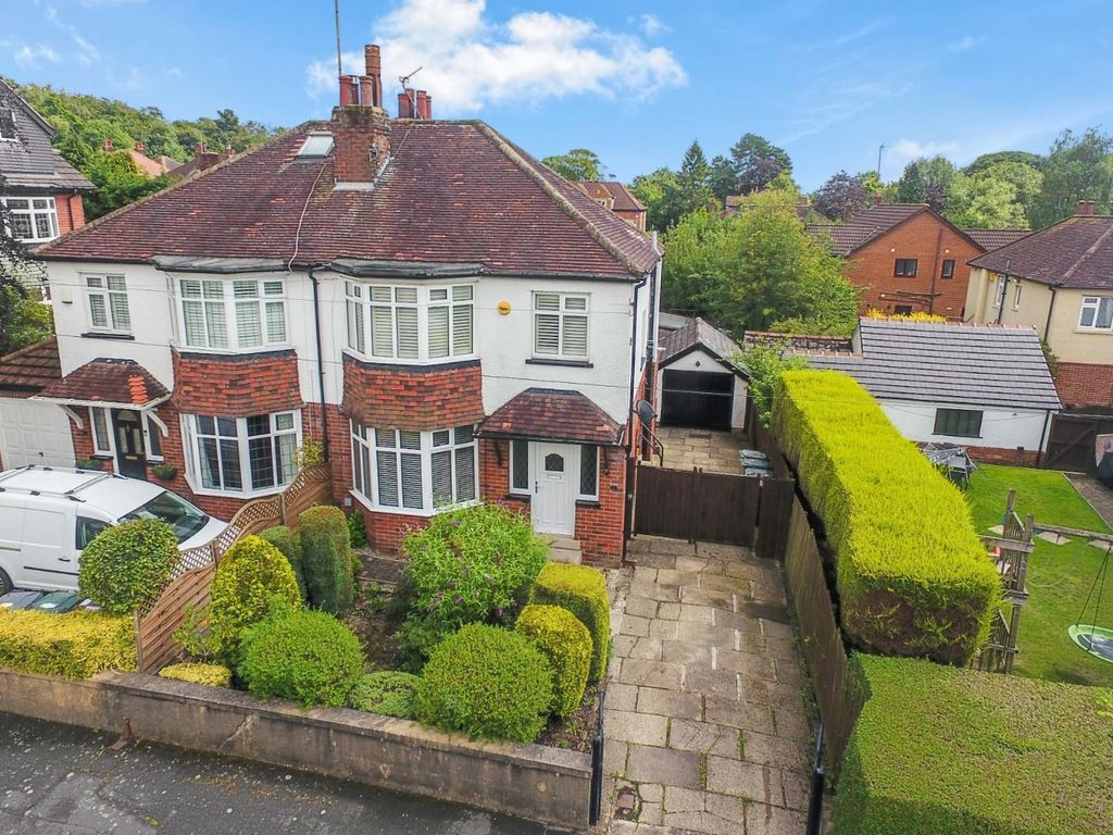 3 bed semidetached house for sale in Hodgson Avenue, Leeds, West