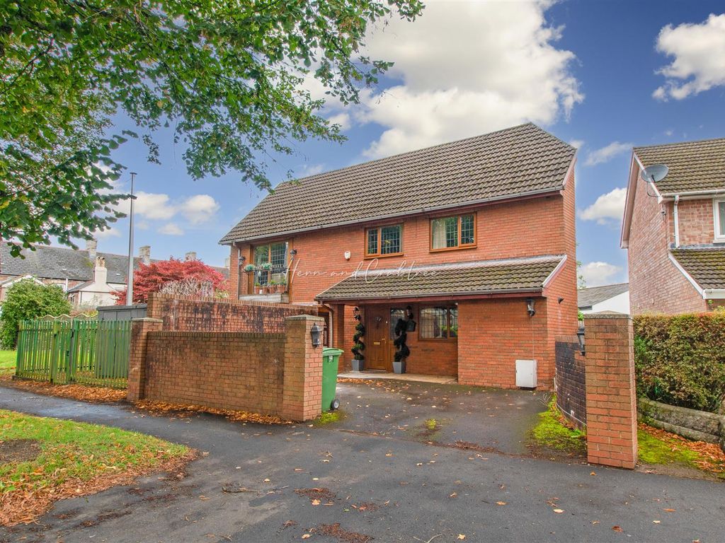 Gabalfa Avenue, Llandaff North, Cardiff CF14  