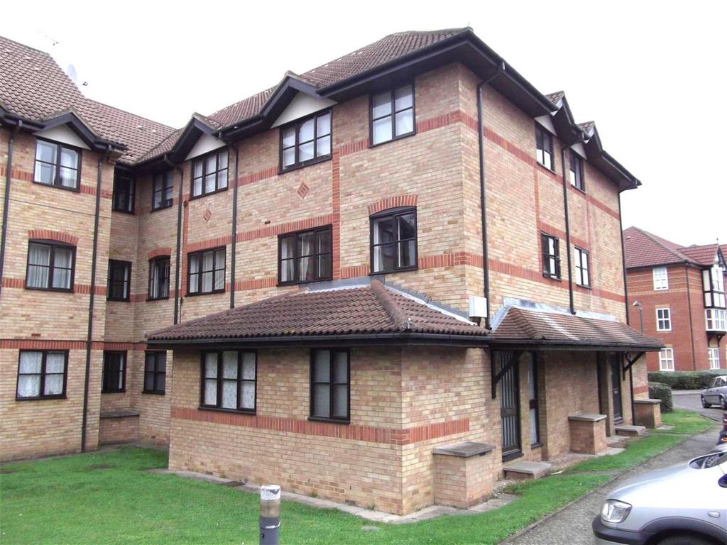 1 bed flat to rent in Brougham Court, Hardwick Crescent DA2, £1,100 pcm