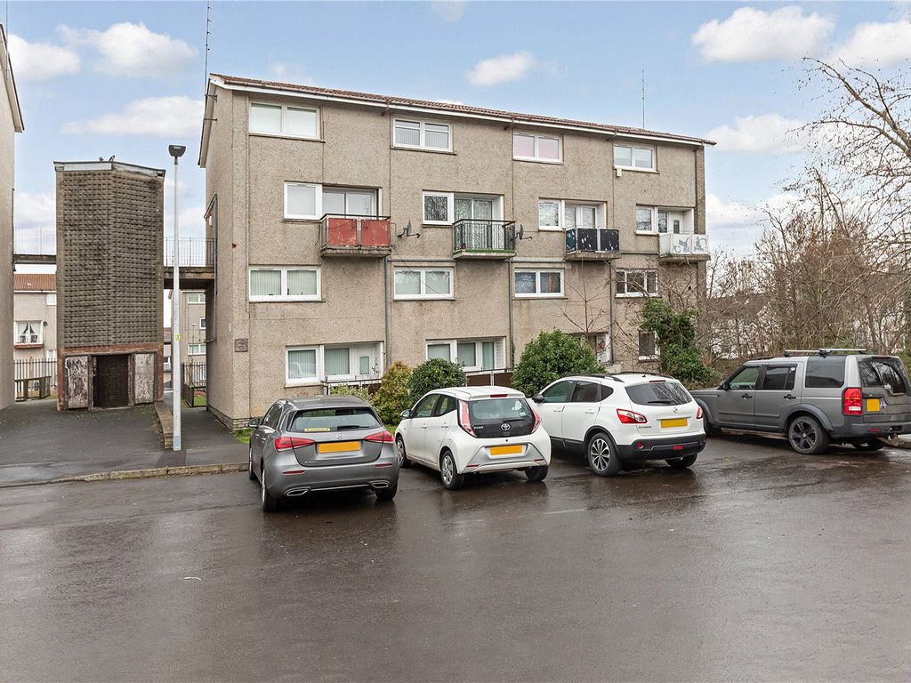 2 bed flat for sale in Inverclyde Gardens, Rutherglen, Glasgow, South