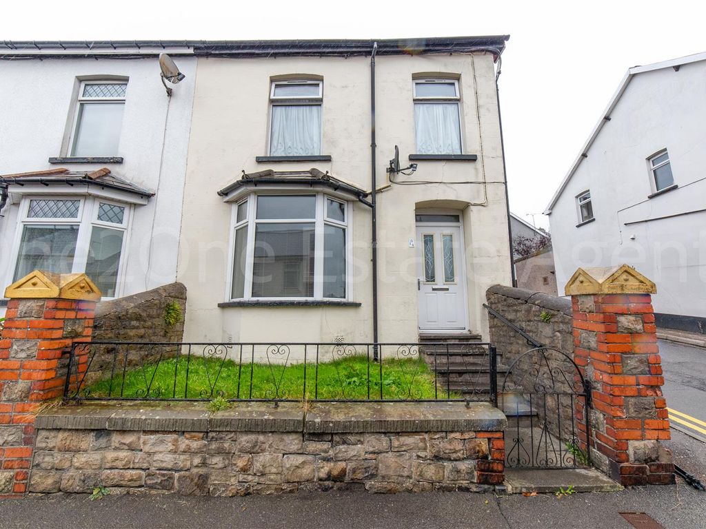 3 bed end terrace house for sale in New James Street, Blaenavon