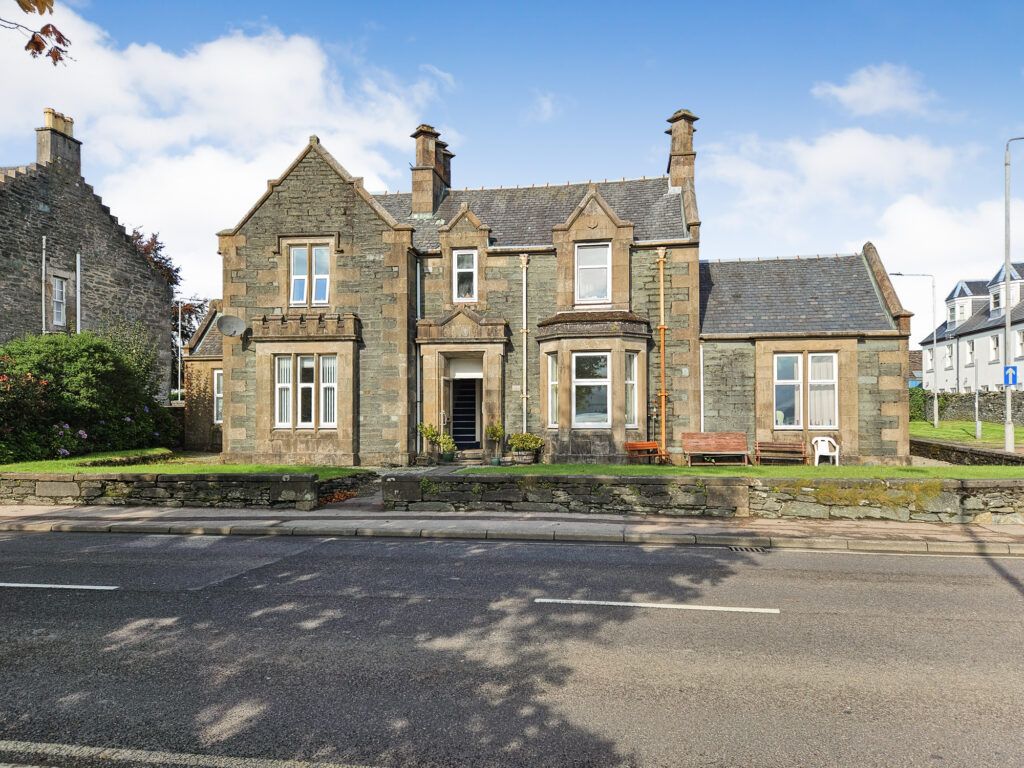 1-bed-flat-for-sale-in-flat-3-the-hollies-poltalloch-street