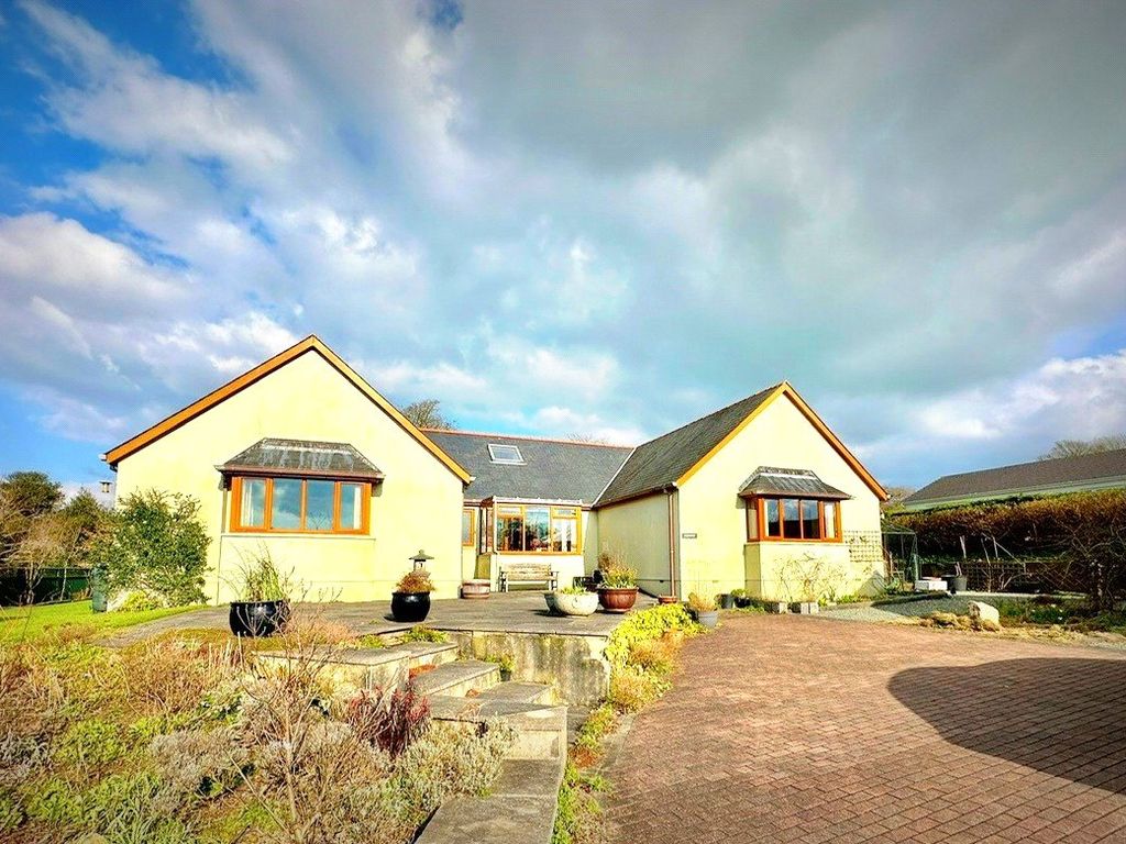 3 bed bungalow for sale in Golden Hill, Spittal, Haverfordwest