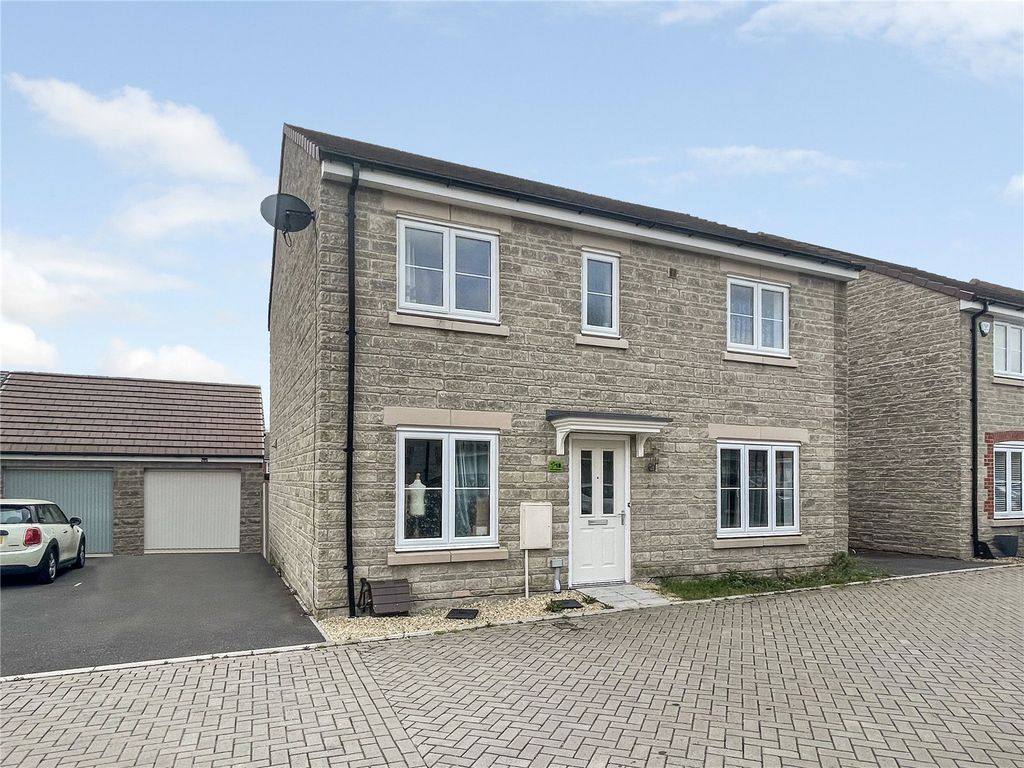 4 bed detached house for sale in Course Meadow, Purton, Swindon