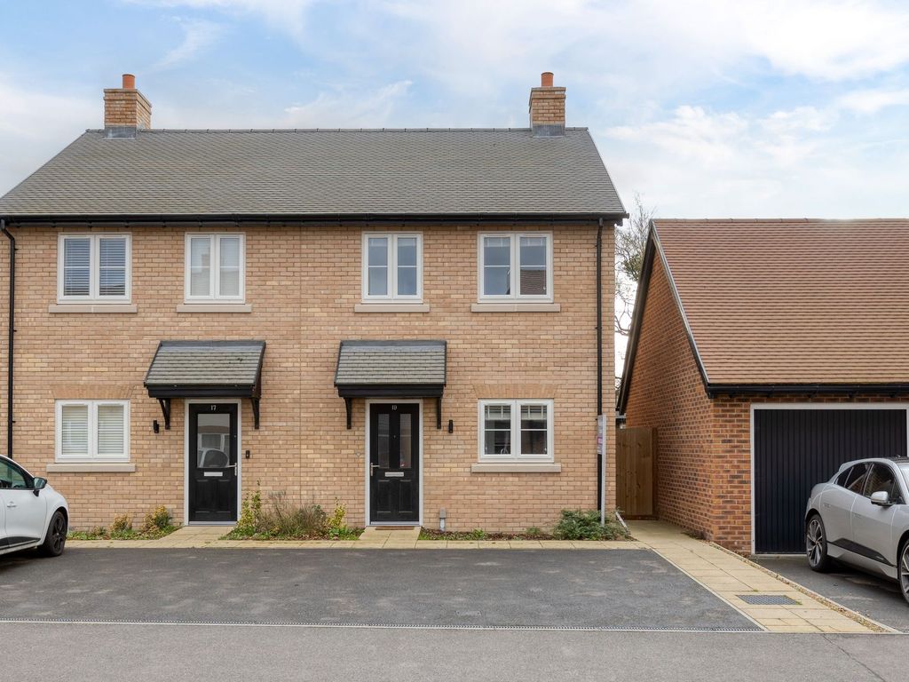 2 bed semidetached house for sale in Bates Avenue, Arlesey SG15, £