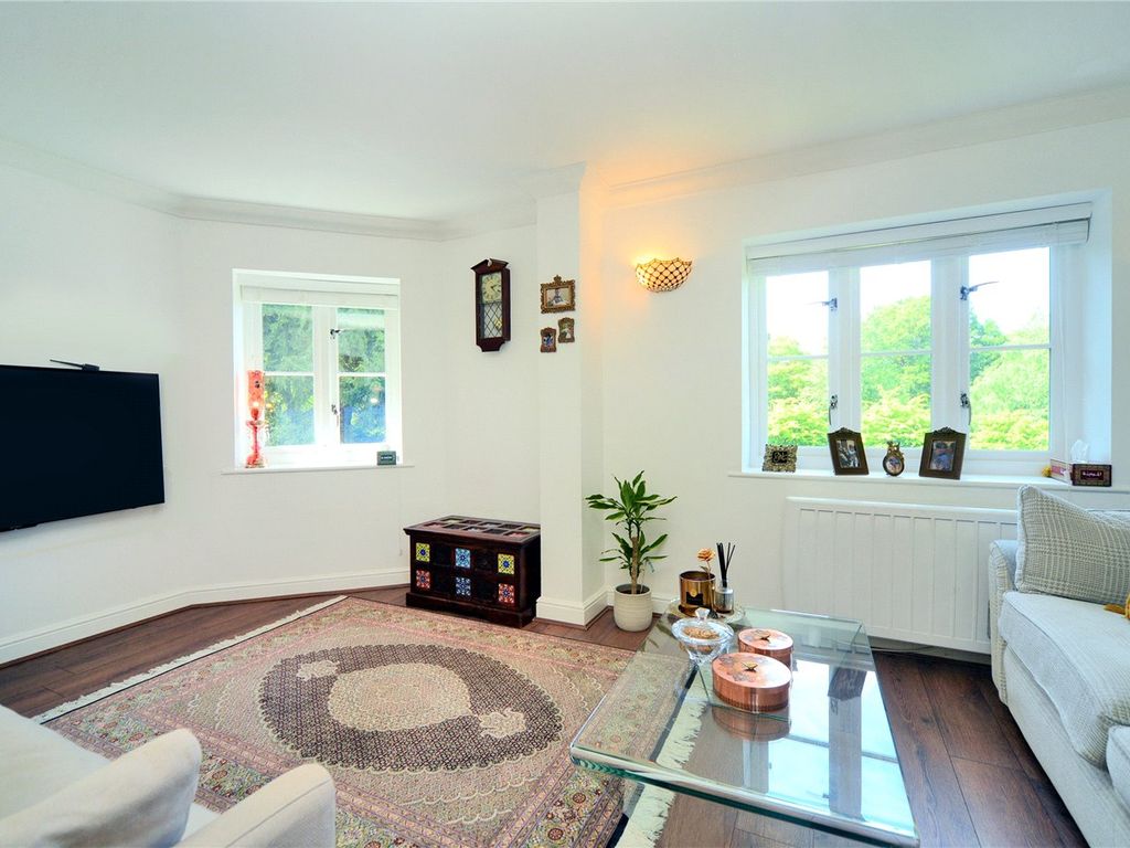 Elizabeth Drive, Banstead, Surrey SM7  