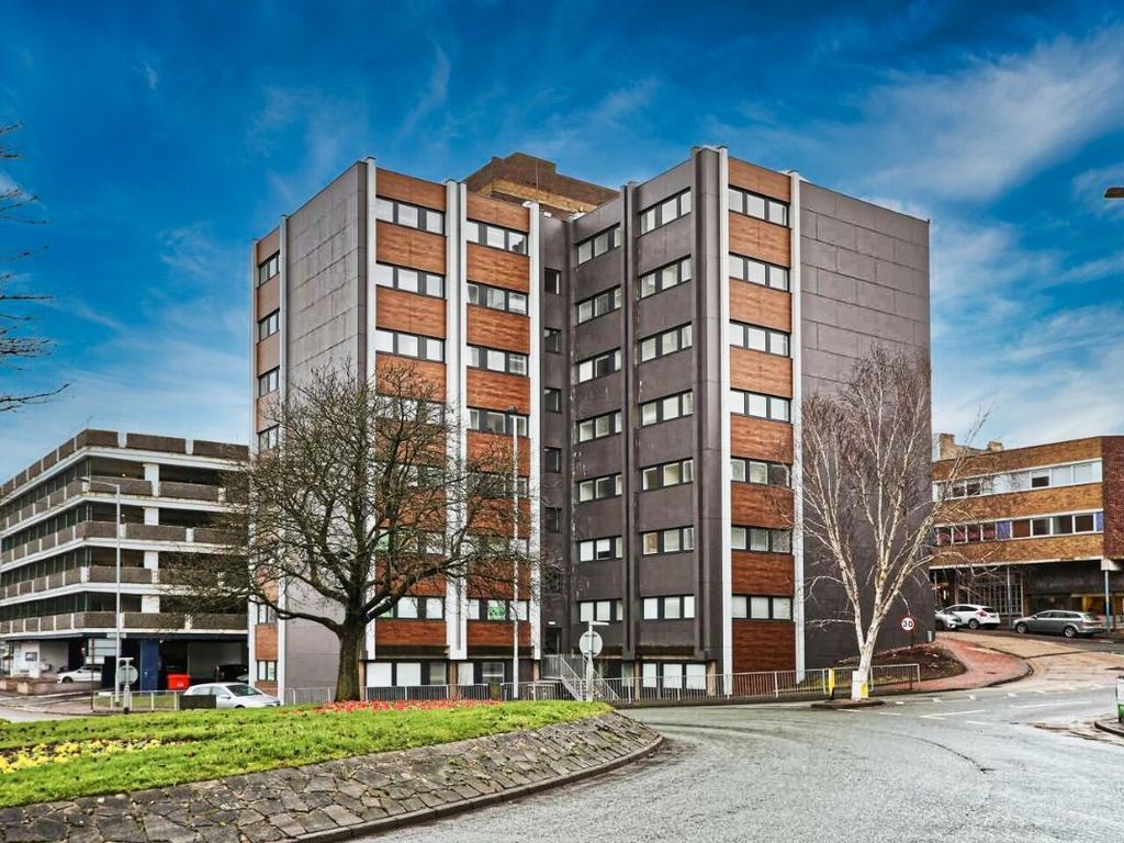 Studio to rent in Keele House, The Midway, NewcastleUnderLyme ST5, £