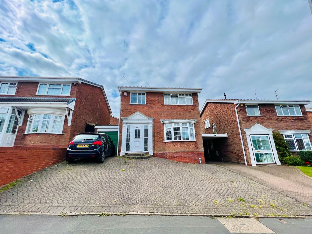 4 bed detached house to rent in Barnfordhill Close, Oldbury B68 Zoopla