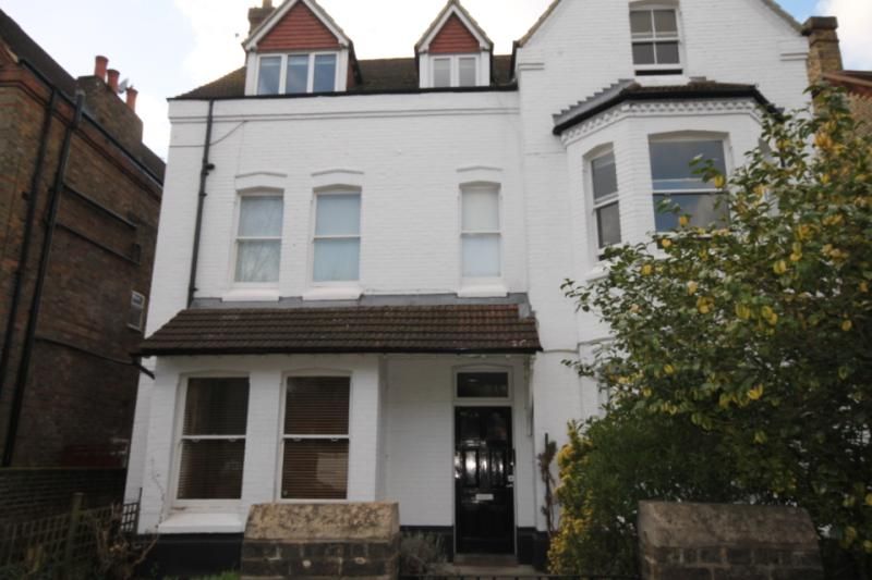 1 bed flat to rent in Grange Park, Ealing, London W5, £1,400 pcm Zoopla