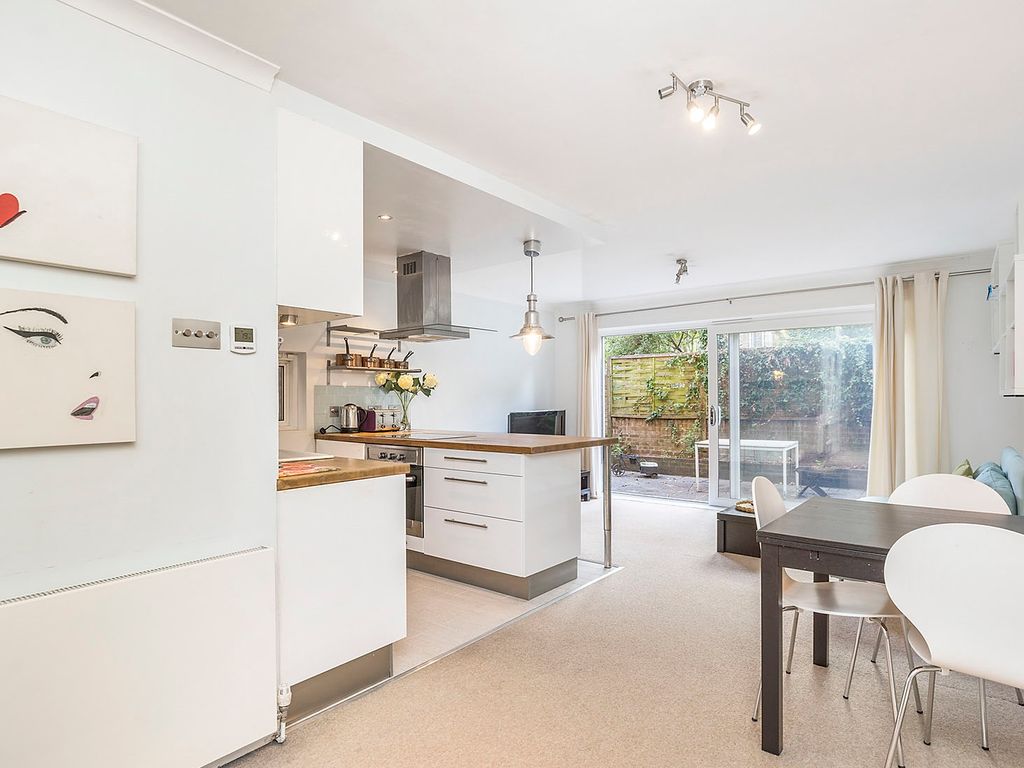 2 bed flat to rent in Lanark Road, London W9 Zoopla