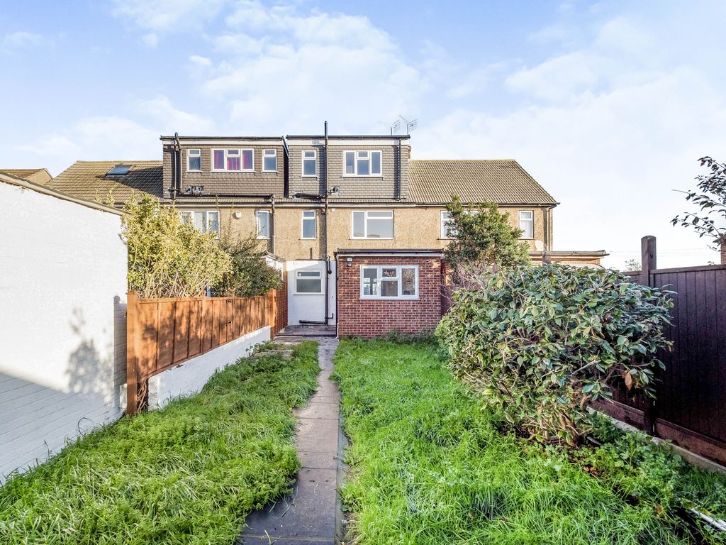 4 bed terraced house for sale in Ford Lane, Rainham RM13 Zoopla