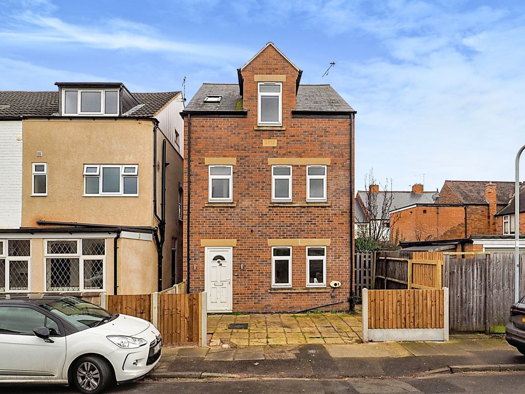 3 bed detached house for sale in Middleton Street, Beeston, Nottingham