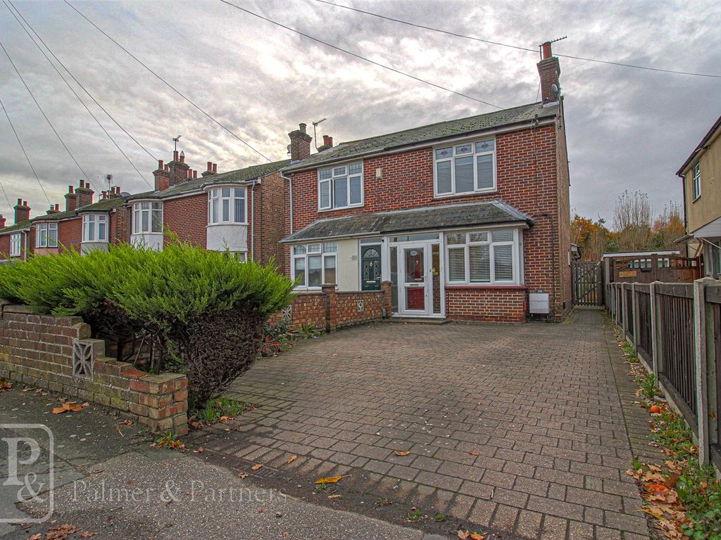 3 bed semidetached house to rent in Straight Road, Colchester, Essex
