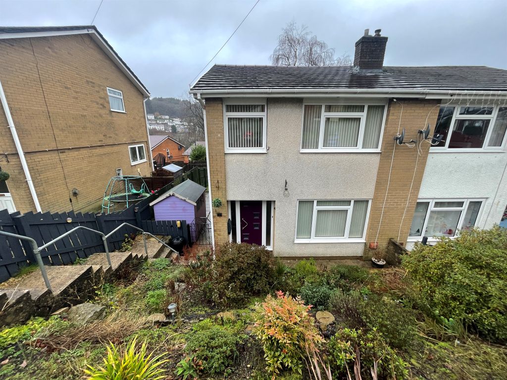 3 bed semidetached house for sale in Westwood Drive, Treharris CF46 Zoopla