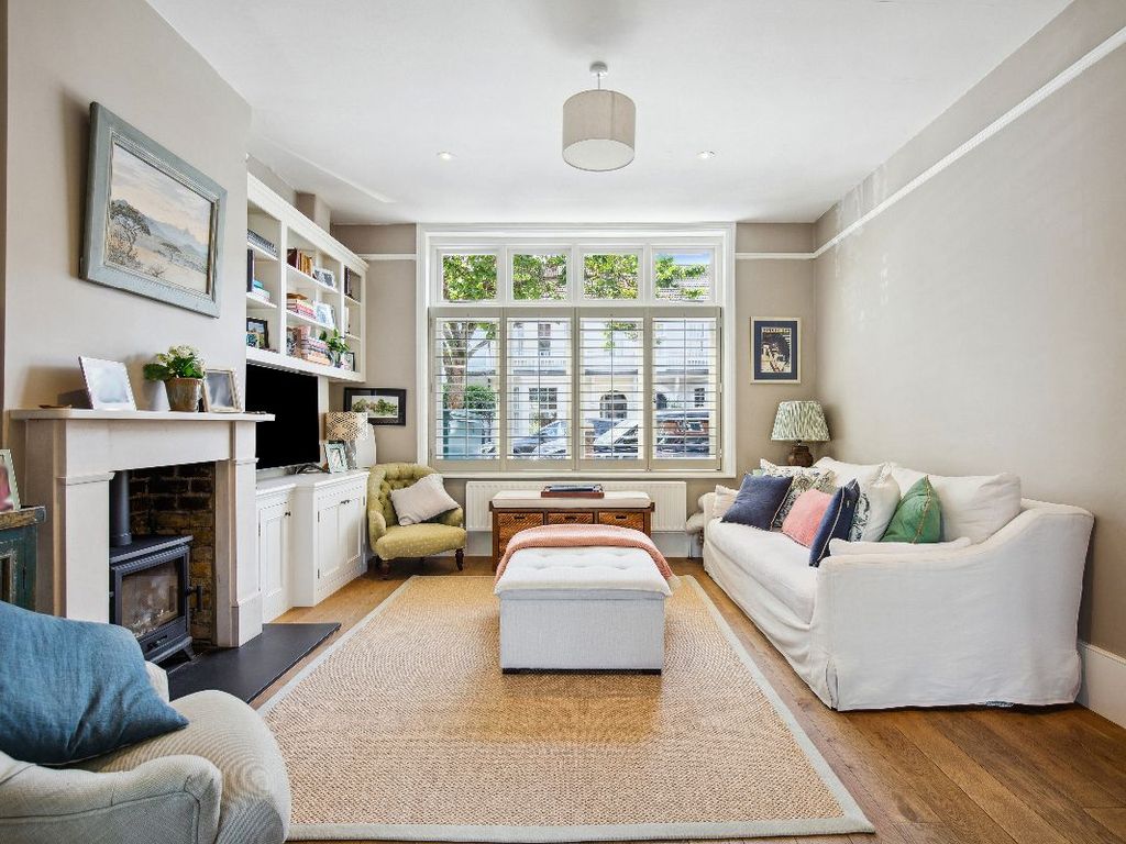 4 bed terraced house for sale in Thornton Road, London SW14, £1,250,000