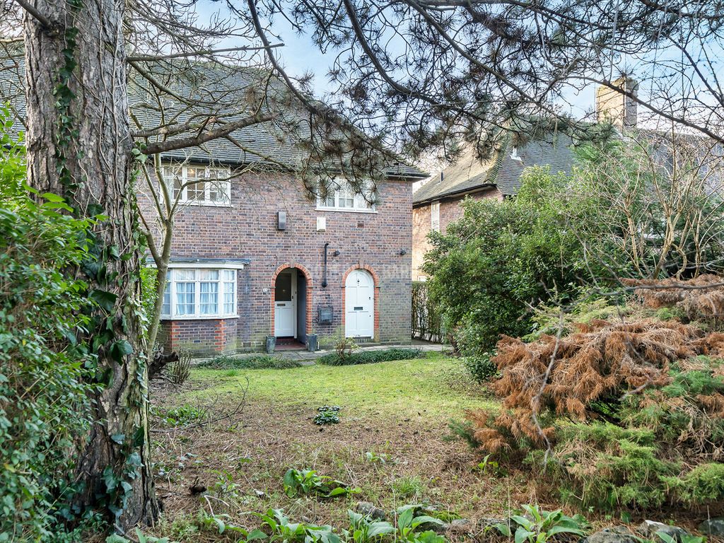 1 bed flat for sale in Neale Close, London N2, £535,000 Zoopla