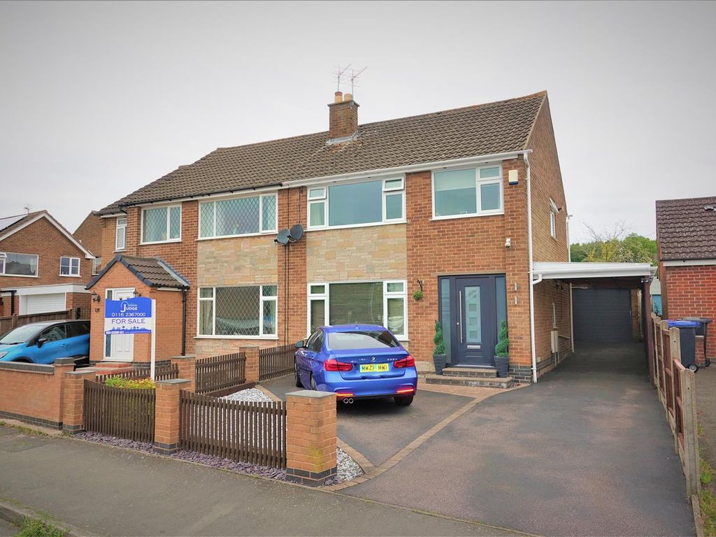 3 bed semidetached house for sale in Oakfield Avenue, Markfield LE67