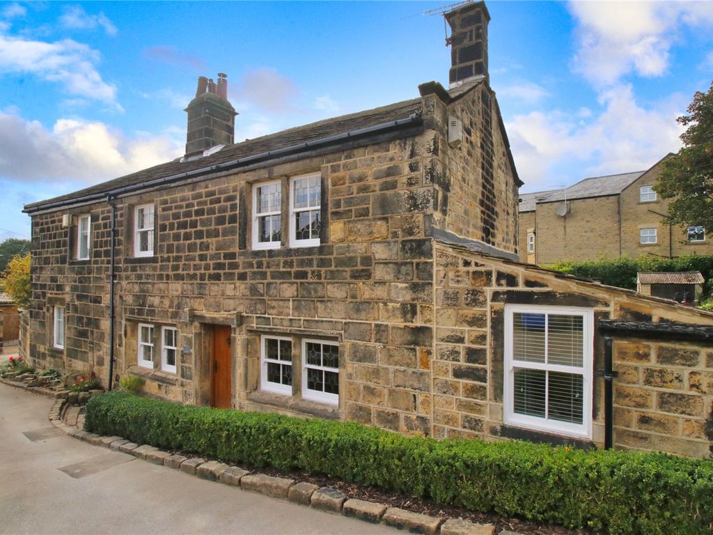 4 bed detached house for sale in Low Fold, Horsforth, Leeds, West