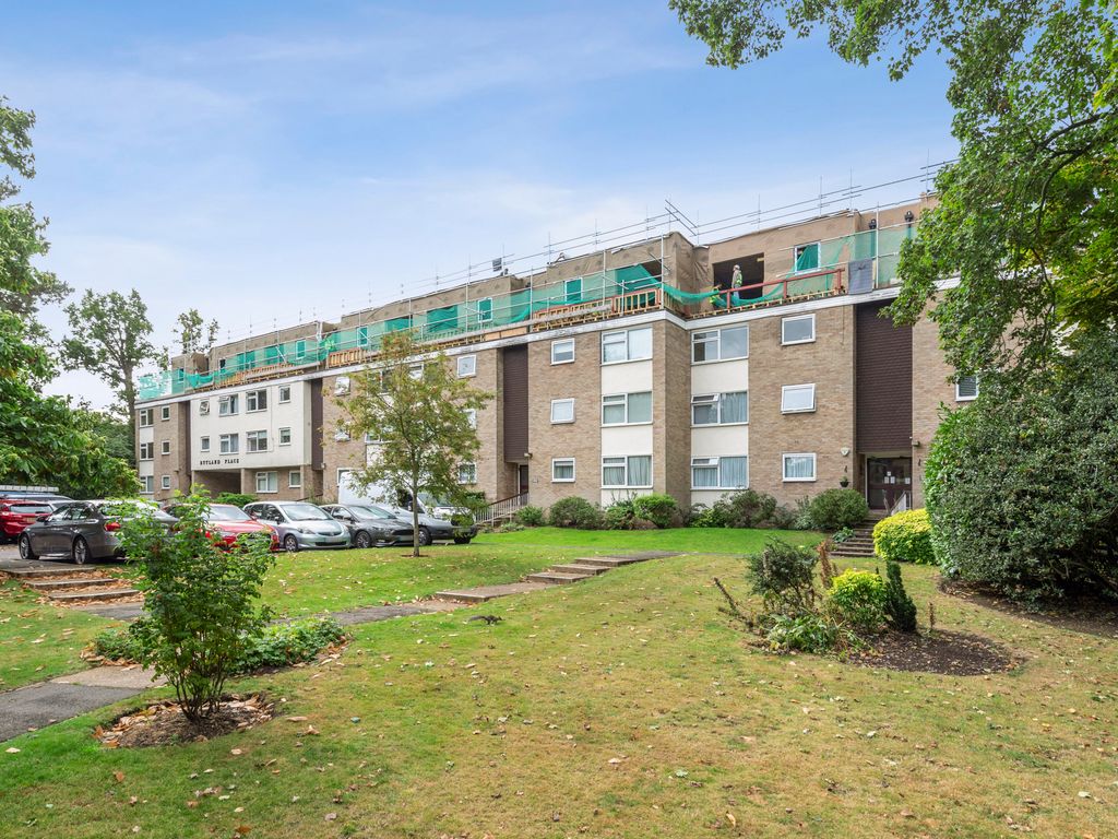 2 bed flat for sale in The Rutts, Bushey WD23, £355,000 Zoopla