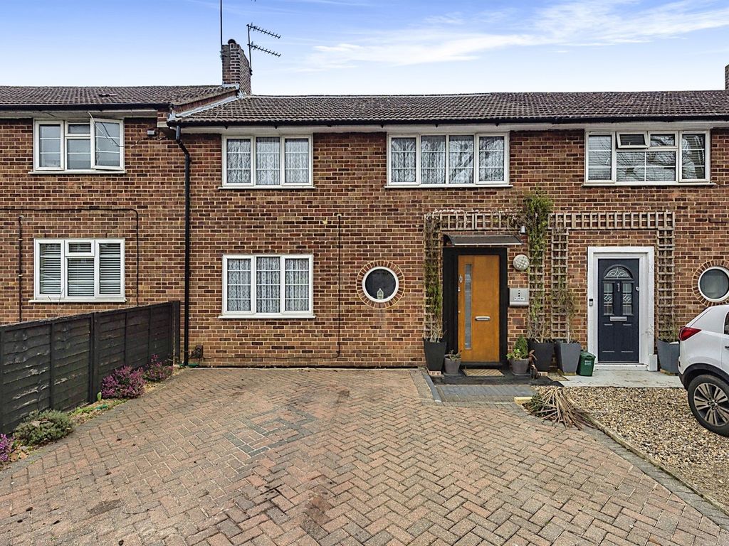 3 bed terraced house for sale in Howlands, Welwyn Garden City AL7 Zoopla