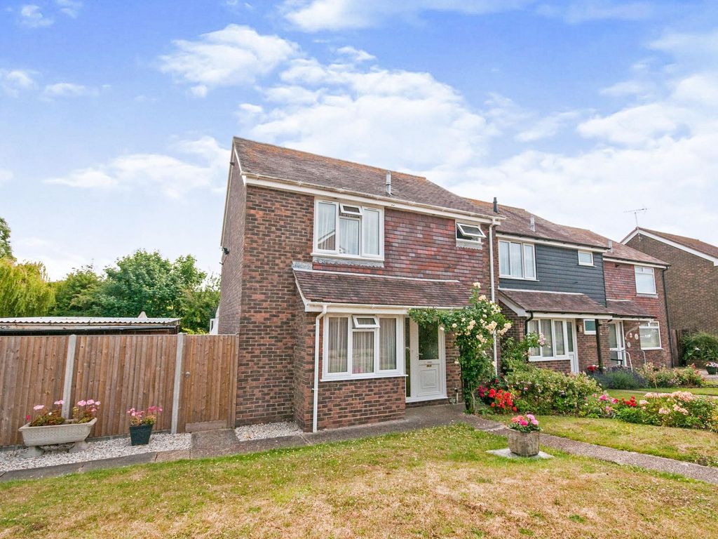 3 bed semidetached house for sale in Ashdown Crescent, New Romney TN28